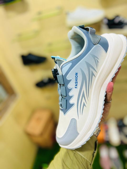 Facncy botton joggars shoes